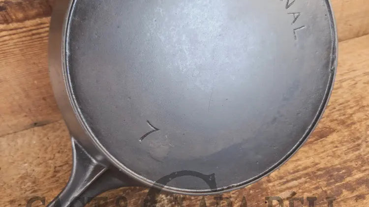 5 Lesser Known Vintage Cast Iron Brands Worth Finding