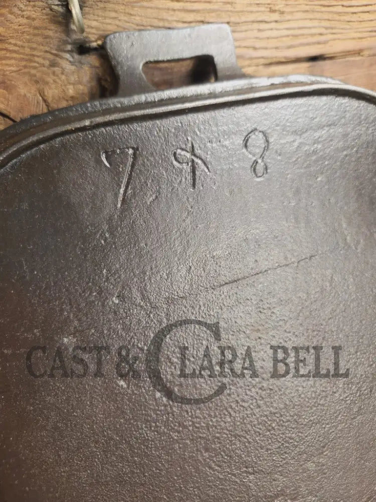 1800βs #8 (Marked 7 & 8) Antique Gate-marked Long Griddle/Fish Fryer Griddle