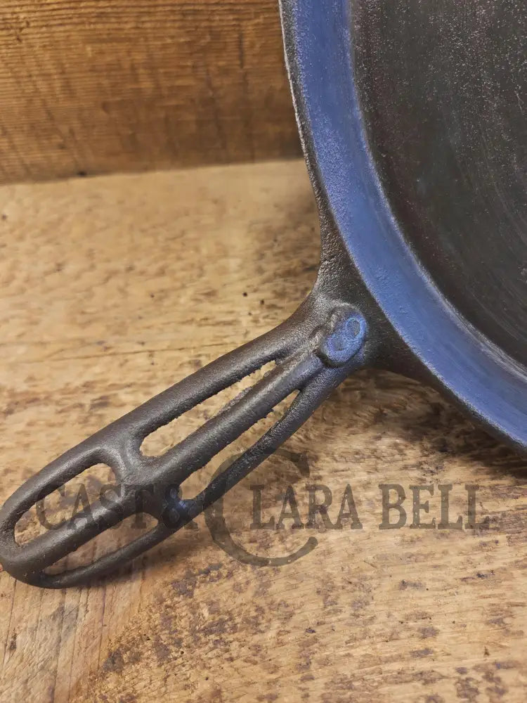 1870s Era Antique #9 Skillet Griddle! Not many around this one has vented handle with raised 9. Similar to Highland