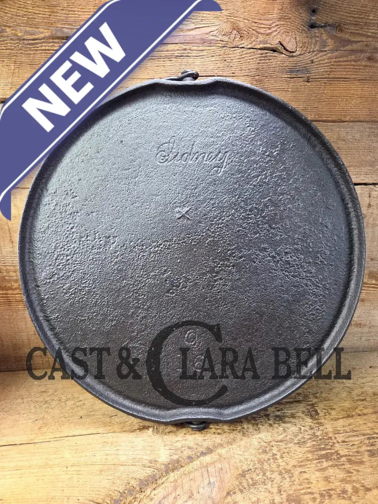 1880’s Era one of a kind and hard to find. Sidney Holloware ’Script’ Logo #16 Round Griddle. ENORMOUS! The largest they