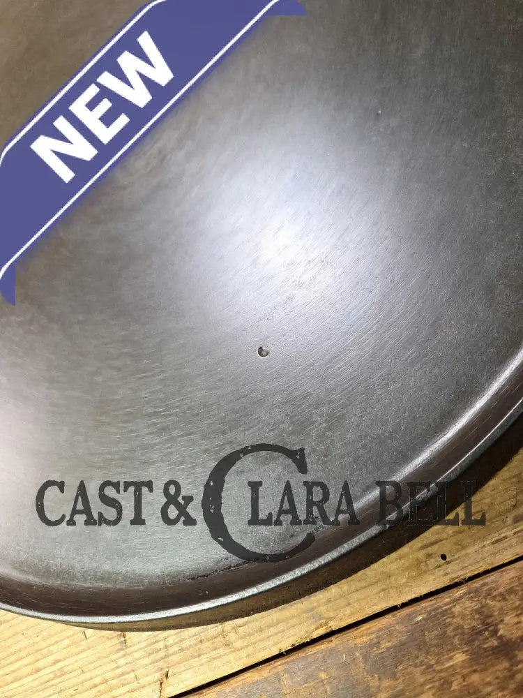 1880’s Era one of a kind and hard to find. Sidney Holloware ’Script’ Logo #16 Round Griddle. ENORMOUS! The largest they