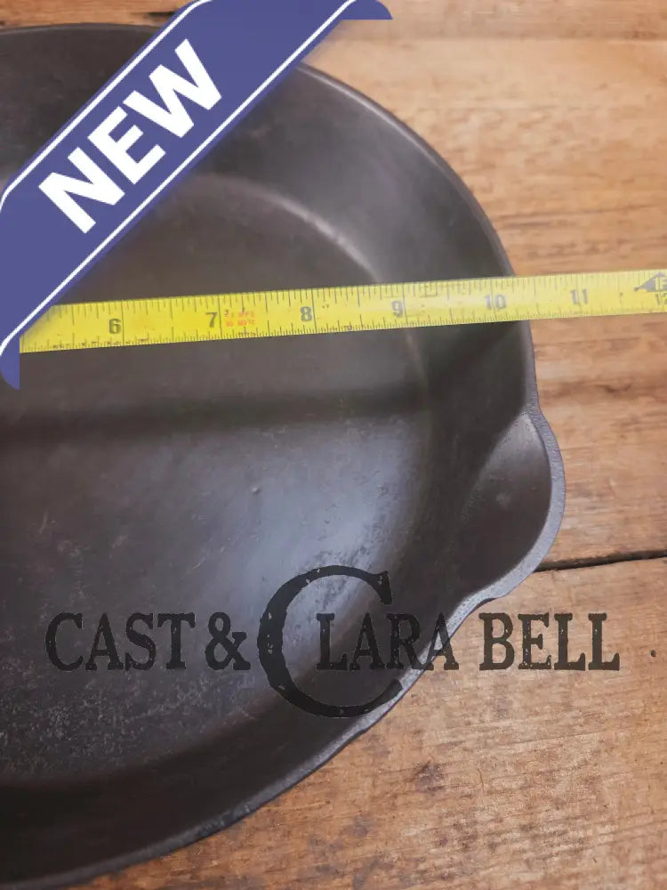 1890βs 3rd Series ERIE #8 Skillet with Heat Ring 704. Amazing piece of culinary history. Wonderfully light to use