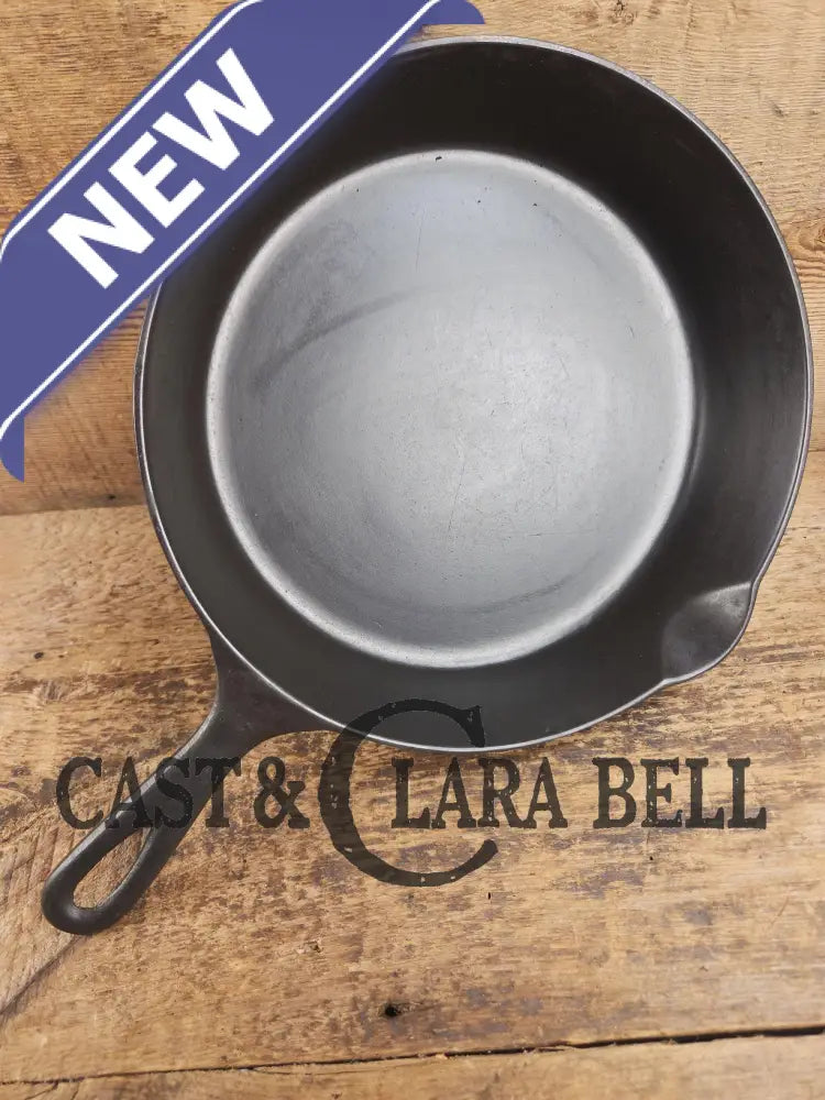 1890βs 3rd Series ERIE #8 Skillet with Heat Ring 704 B. Amazing piece of culinary history. Wonderfully light to use