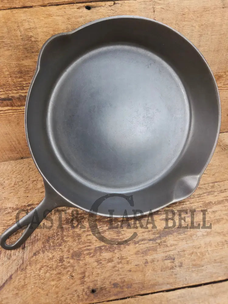 1891-1905! HTF Wagner #9 Arc logo cast iron skillet. Earliest Wagner pattern made. Spectacular Skillet