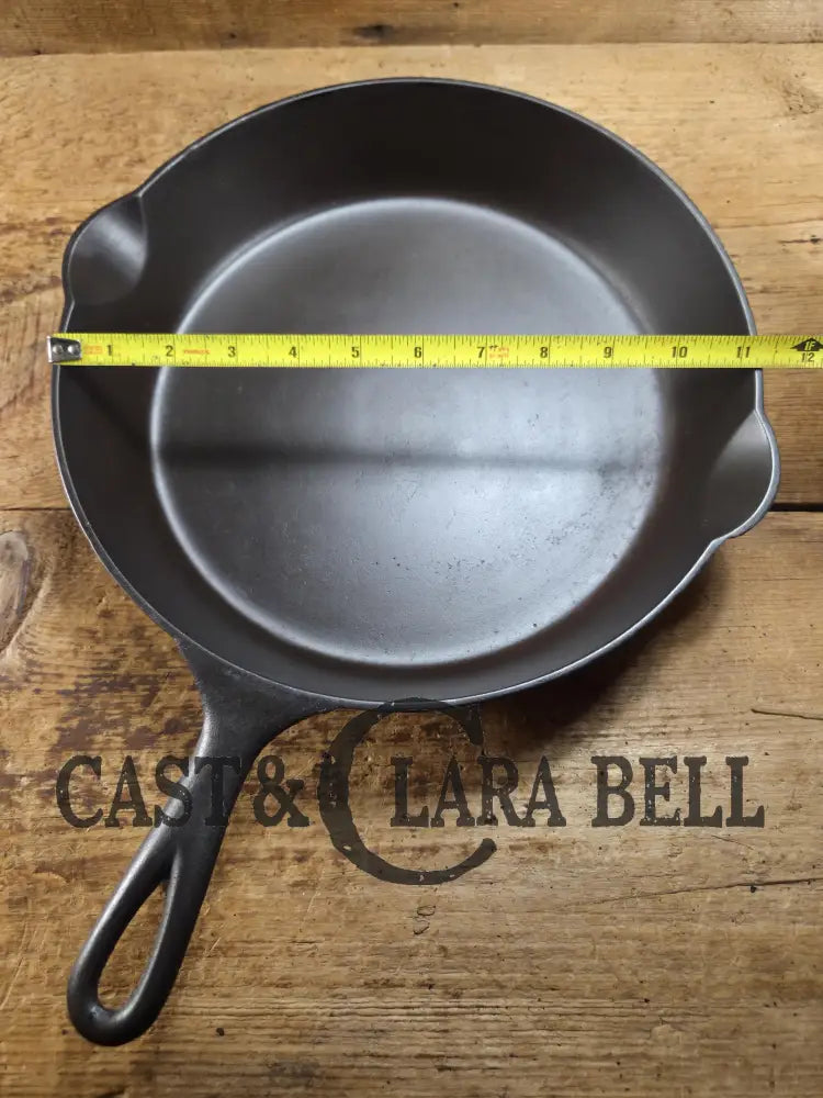 1895-1905 Era (Griswold) Erie Third Series #9C Cast Iron Skillet #713. Gorgeous piece of cookware Skillet