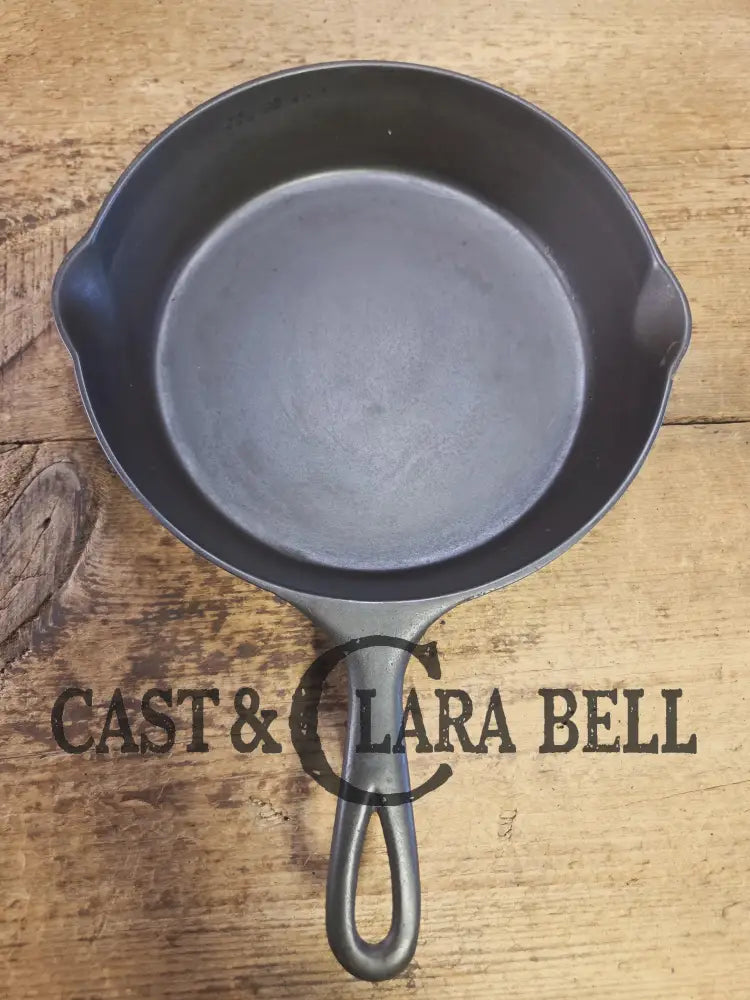 1910’s (Second Series) HTF ’Wagner’ Straight logo #7 Skillet with Heat Ring. GORGEOUS!! Skillet