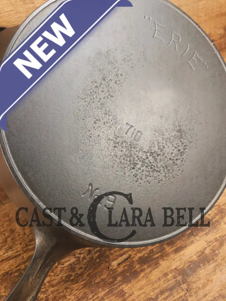 1905-07 Erie (Griswold) #9 Cast Skillet 710. 5th Series Model a wonderful example of Erie craftsmanship. GREAT daily