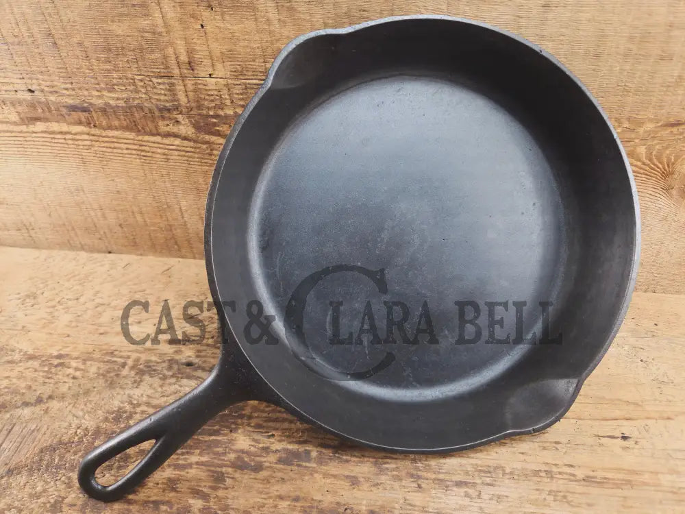 1905-1909! Second series Griswold Victor #8 Skillet 722. Restored and Ready to Use! Skillet