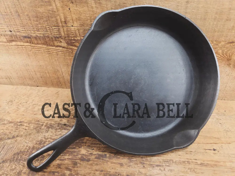 1905-1909! Second series Griswold Victor #8 Skillet 722. Restored and Ready to Use! Skillet