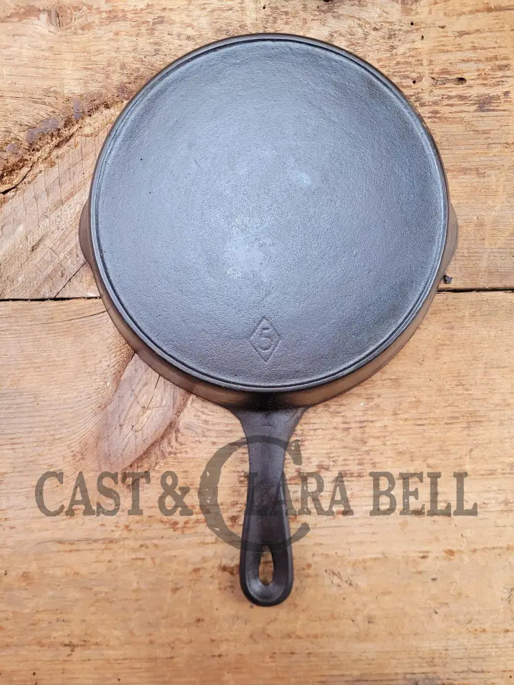 1910-20βs Chicago Hardware Foundry #5 Cast Iron Diamond Skillet with Heat Ring. Our favorite foundry story restored &