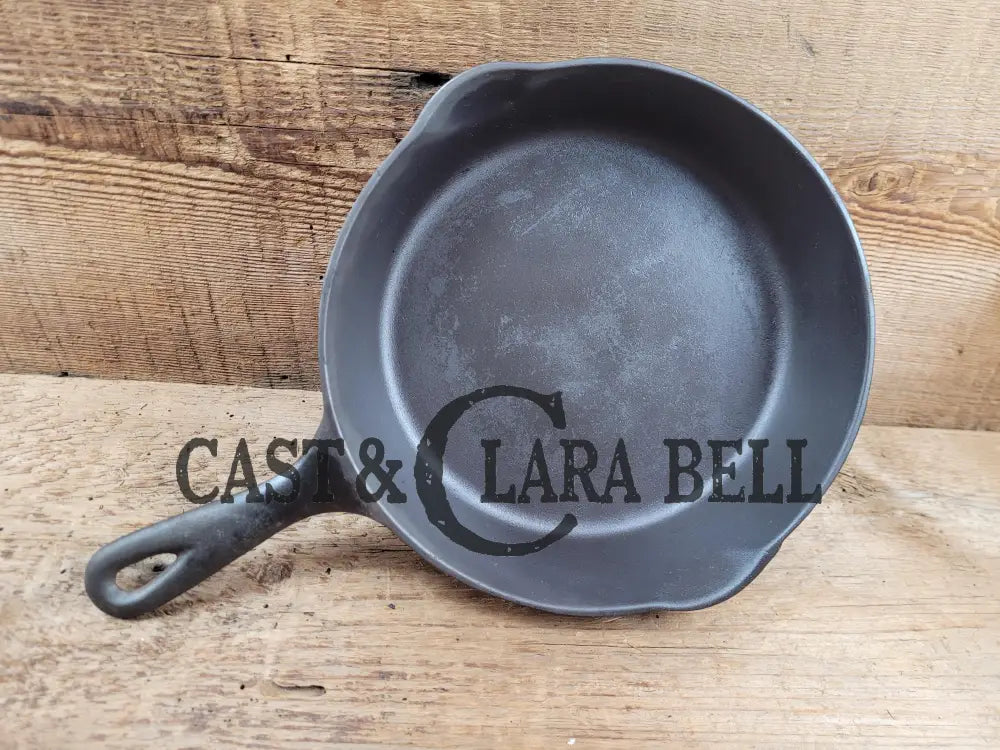 1910-20βS Chicago Hardware Foundry #5 Cast Iron Diamond Skillet With Heat Ring. Our Favorite