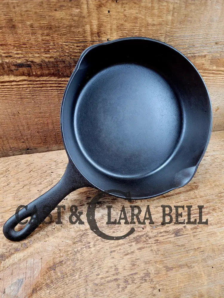 1910-20βs Chicago Hardware Foundry #5 Cast Iron Diamond Skillet with Heat Ring. Our favorite foundry story restored &