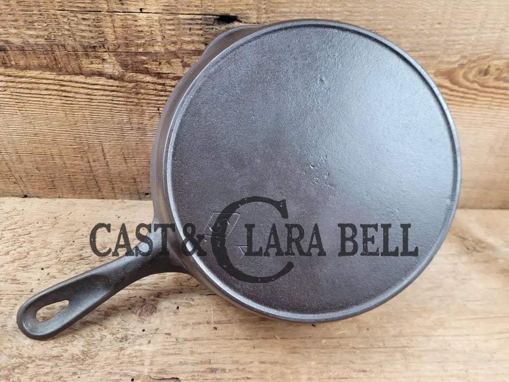 1910-20βS Chicago Hardware Foundry #5 Cast Iron Diamond Skillet With Heat Ring. Our Favorite