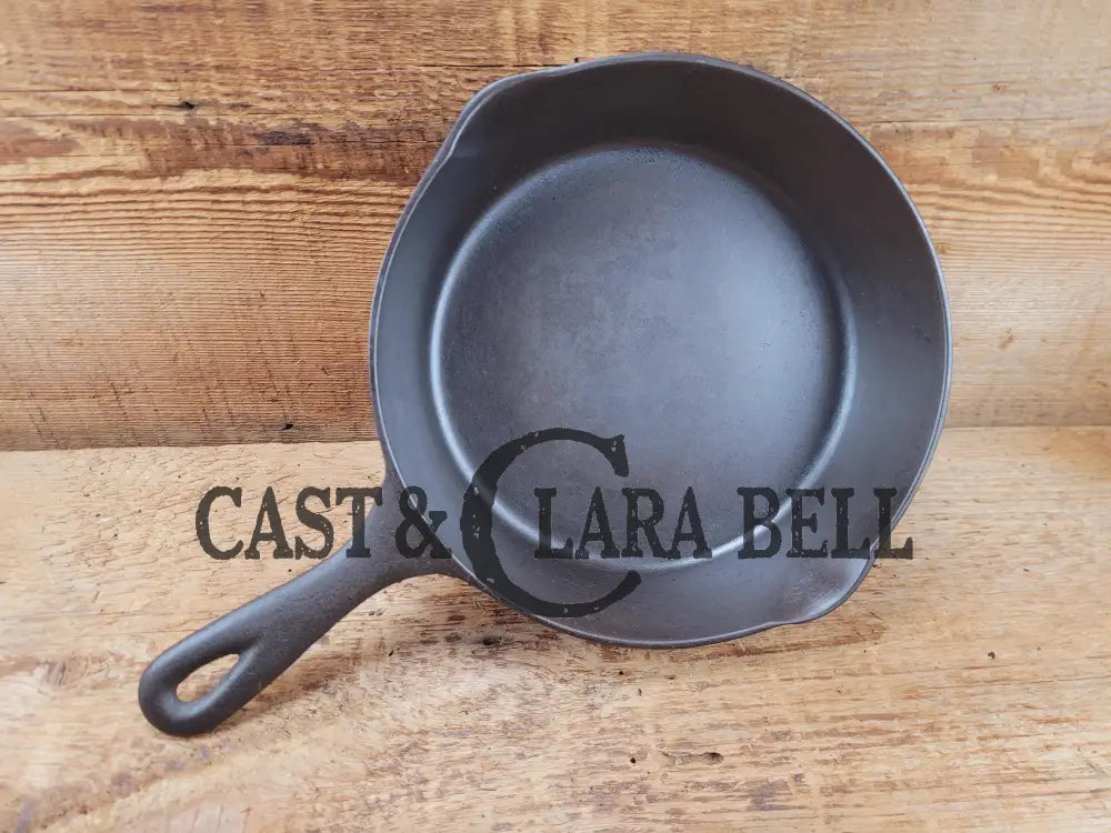 1910-20βs Chicago Hardware Foundry #5 Cast Iron Diamond Skillet with Heat Ring. Our favorite foundry story restored &