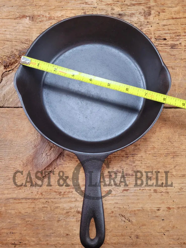 1910-20βs Chicago Hardware Foundry #5 Cast Iron Diamond Skillet with Heat Ring. Our favorite foundry story restored &