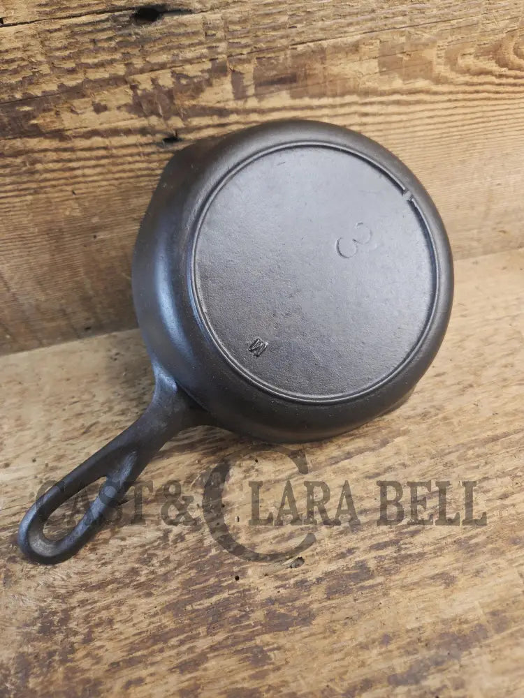 1910’s Era Lodge #3 Cast Iron Skillet Raised ’W’ Single Notch heat ring SC24 Skillet