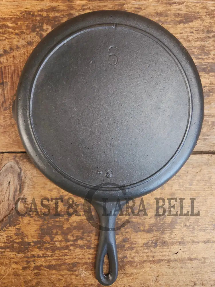 1910βs very early Lodge #6 Cast Iron Skillet with Single Notch and Raised #2 at 6 Oβclock position - Skillet