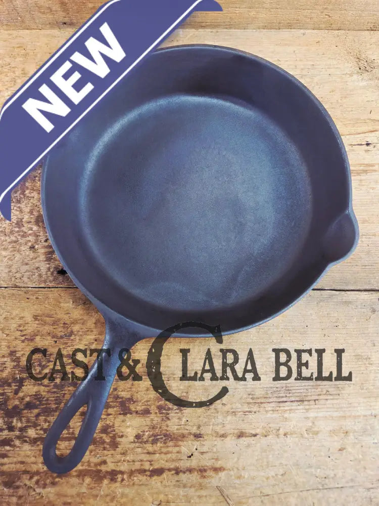 1910’s very early Lodge #8 Cast Iron Skillet with Single Notch and Raised #2 at 6 O’clock position Skillet