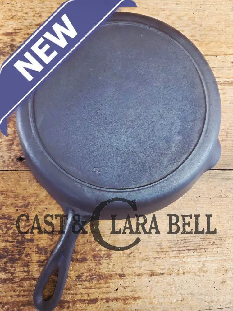 1910’s very early Lodge #8 Cast Iron Skillet with Single Notch and Raised #2 at 6 O’clock position Skillet