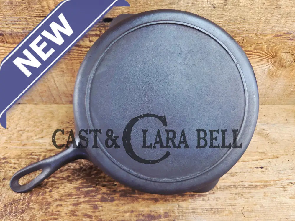 1910’s very early Lodge #8 Cast Iron Skillet with Single Notch and Raised #2 at 6 O’clock position Skillet