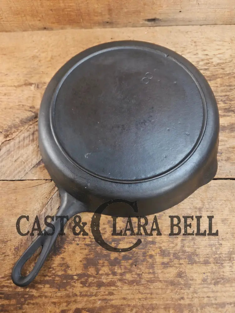 1910’s very early Lodge #8 Cast Iron Skillet with Single Notch and Raised C Skillet