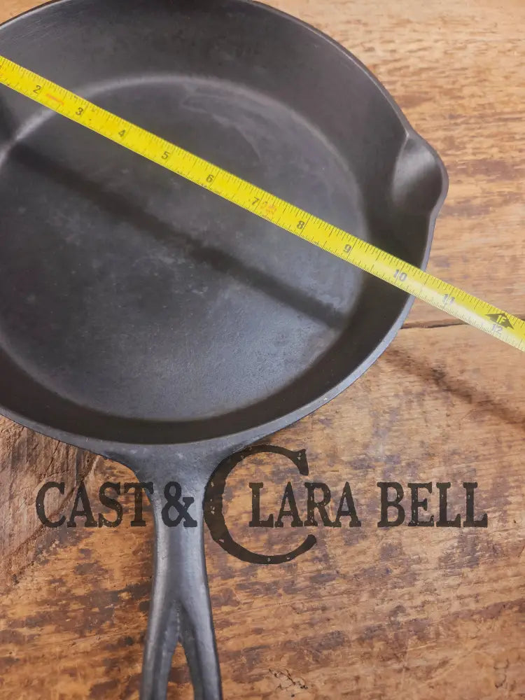 1910’s very early Lodge #8 Cast Iron Skillet with Single Notch and Raised P! - Skillet
