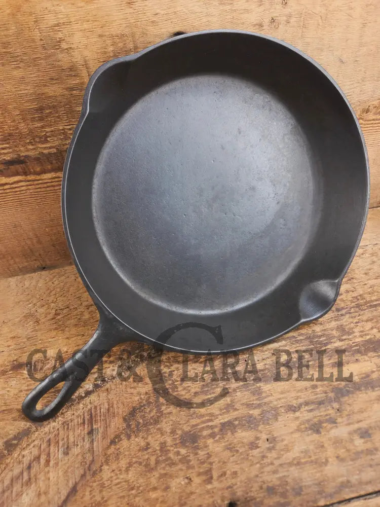 1910’s very early Lodge #8 Cast Iron Skillet with Single Notch and Raised P! - Skillet
