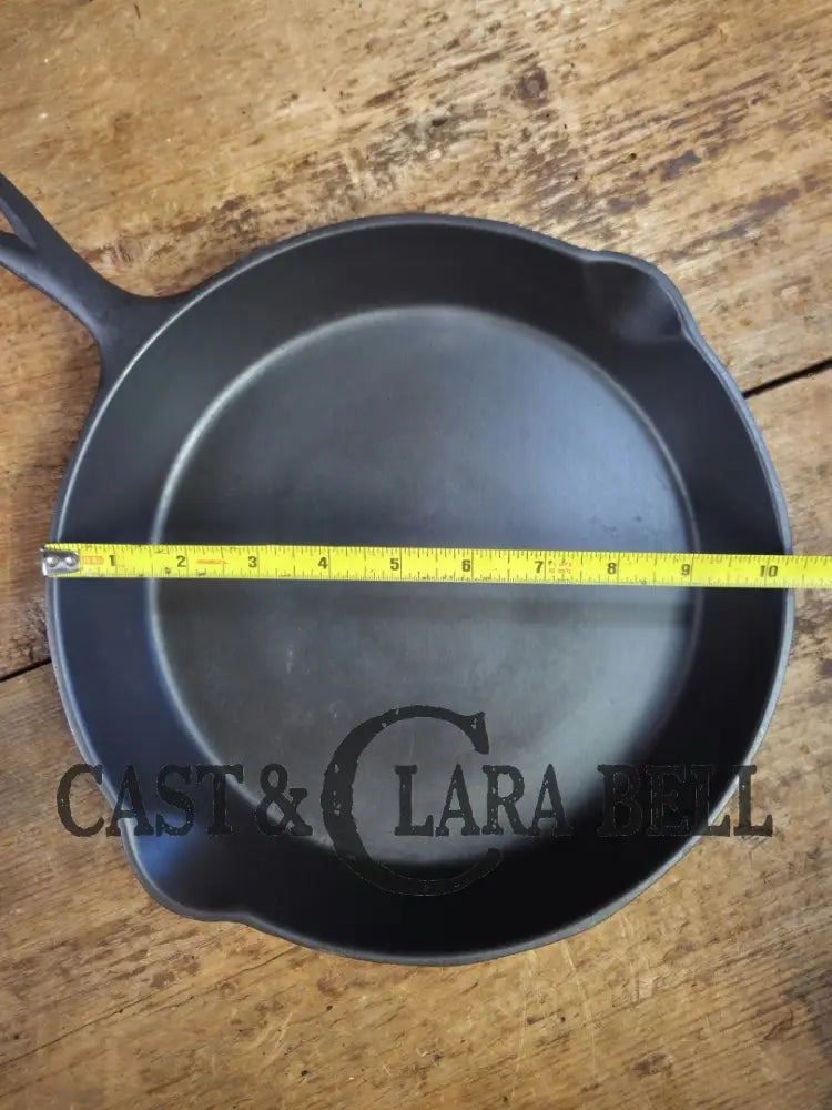 1910’s very early Lodge #8 Cast Iron Skillet with Single Notch and Raised X Skillet