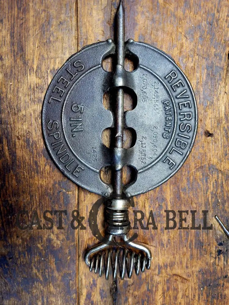 1915βS 5 Inch Griswold Damper / Spindle. Beautiful Display Piece For Your Kitchen Or Collector!