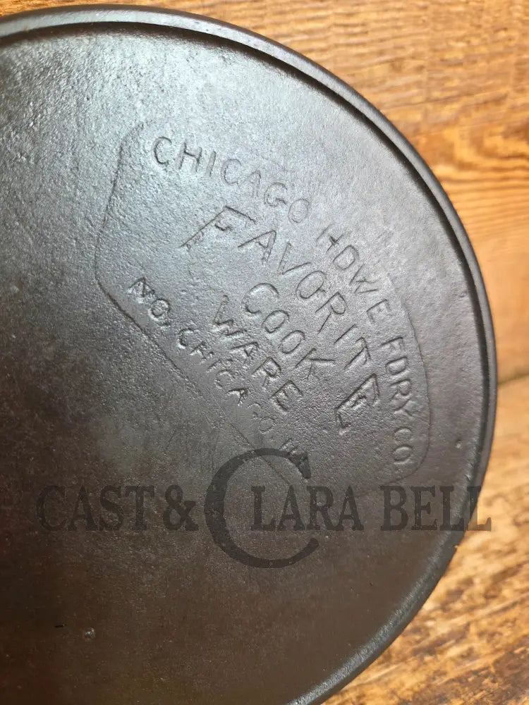 1920βs Chicago Hardware made Favorite Cook Ware #5J Cast Iron Skillet Skillet