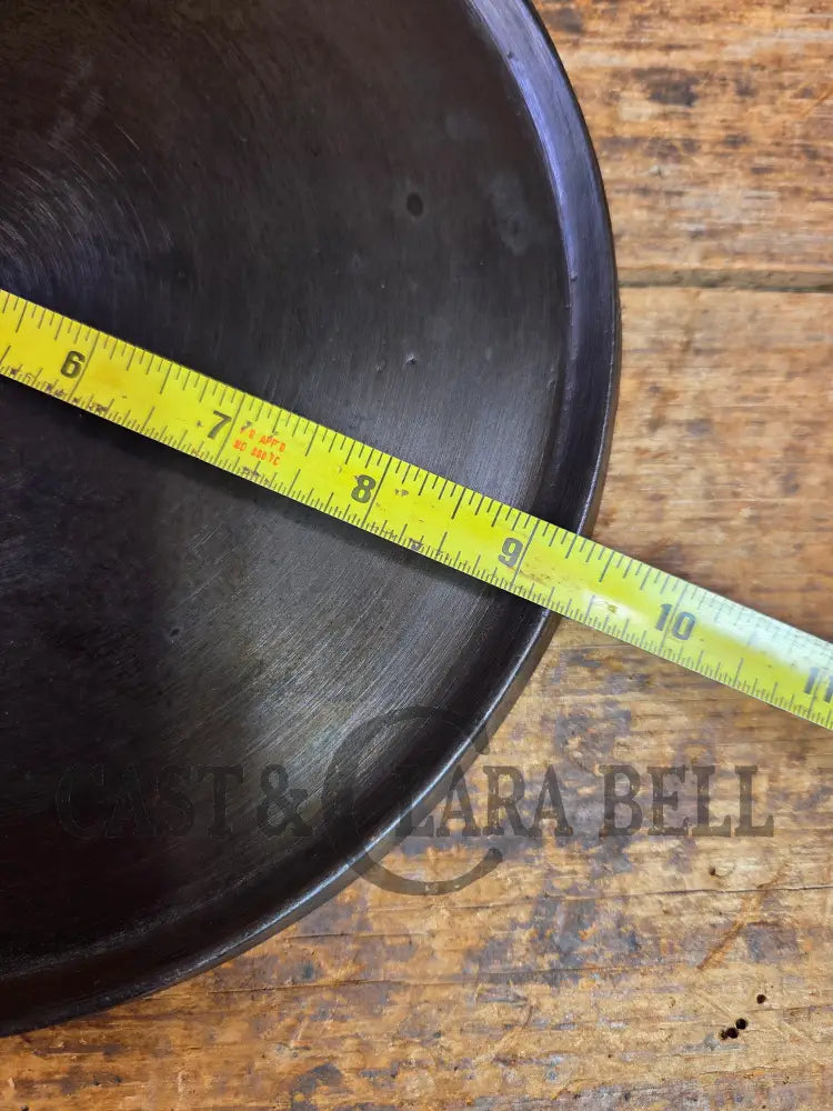 1920’s Chicago Hardware made Favorite Cook Ware #8B Cast Iron Griddle Skillet