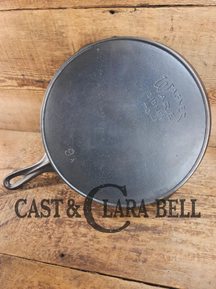 1920’s early Wagner Ware #9 Cast Iron Skillet with Heat Ring 9 A. Awesome daily user with an amazing history! Skillet