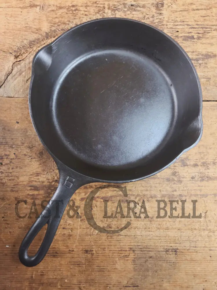 1920βs Griswold #6 Skillet with Large Block Logo and Smooth Bottom 699 Skillet