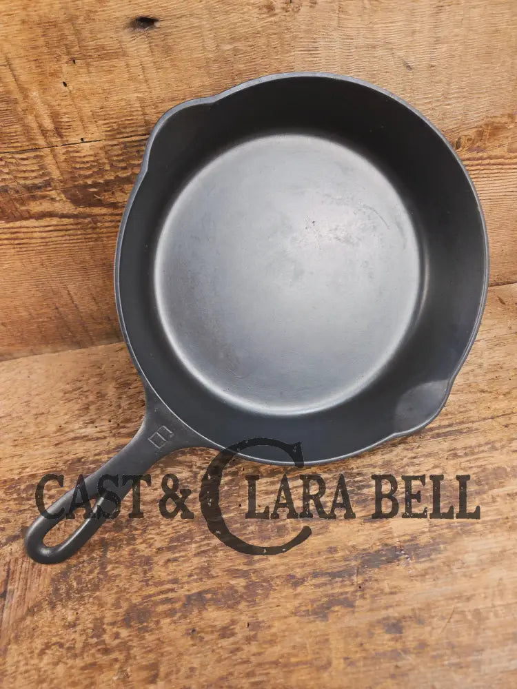 1920’s Griswold #6 Skillet with Large Block Logo and Smooth Bottom 699 E Skillet