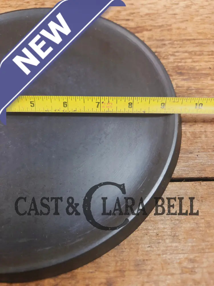 1920βs Griswold #8 Round Griddle 608. Collector grade and wonderful daily user! Griddle