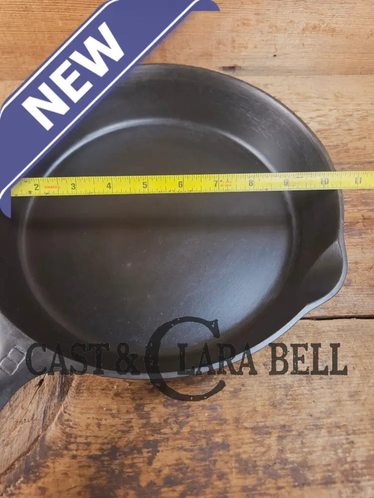 1920βs Griswold #8 Skillet with Large Block Logo and Smooth Bottom 704 A Skillet