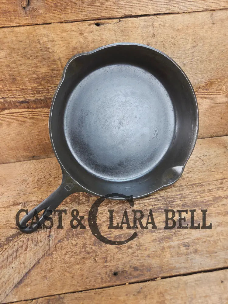 1920βs Griswold #8 Skillet with Large Block Logo and Smooth Bottom 704 A Skillet