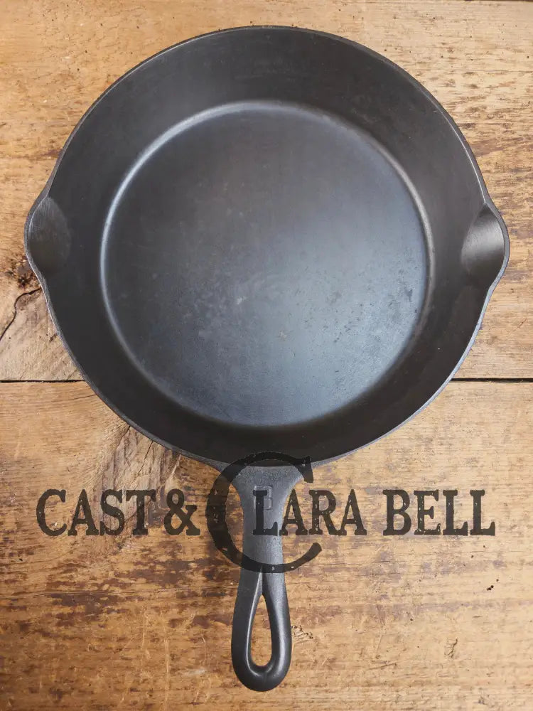 1920’s Griswold #8 Skillet with Large Block Logo and Smooth Bottom 704 M Skillet