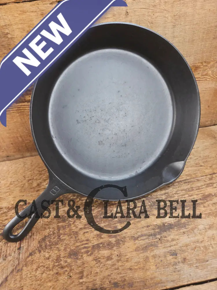 1920βs Griswold #8 Skillet with Large Block Logo and Smooth Bottom 704 M Skillet