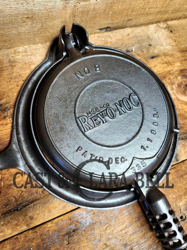 1920S Griswold Made Hsb & Co Rev-O-Noc Waffle Iron (334/335)