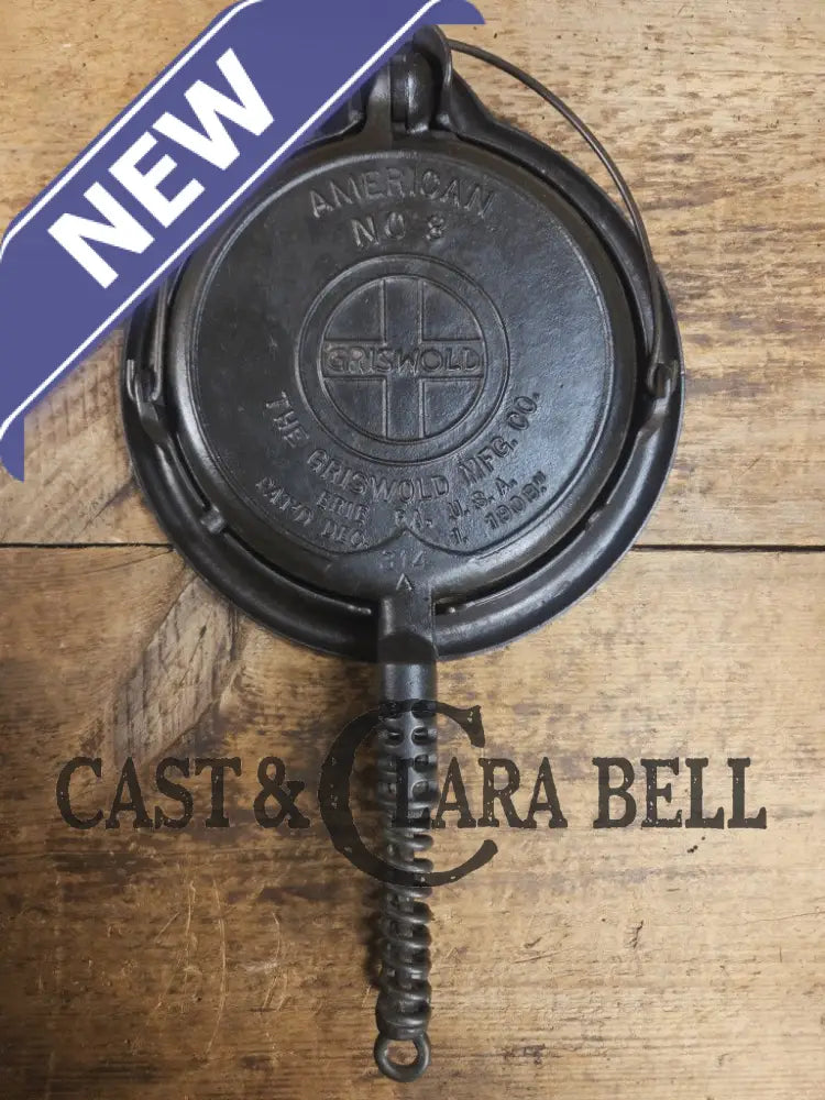 1920’s Griswold No. 8 Waffle Iron (314/315) with low (913) bailed base. Makes crispy waffles! Waffle Iron