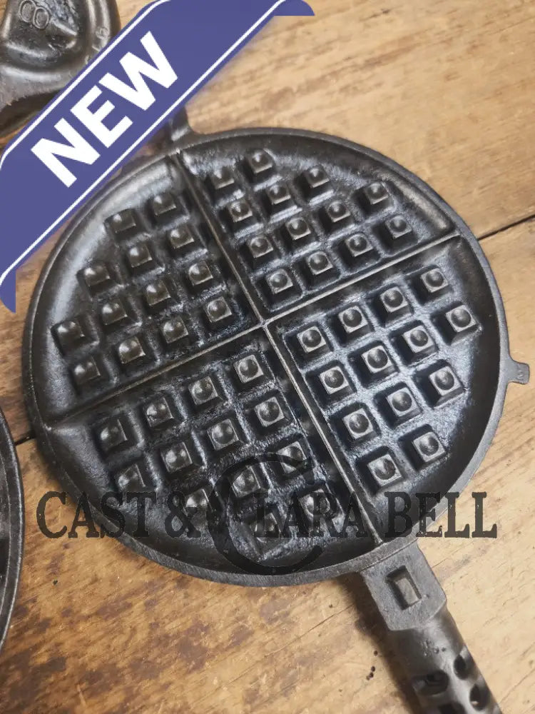1920’s Griswold No. 8 Waffle Iron (314/315) with low (913) bailed base. Makes crispy waffles! Waffle Iron