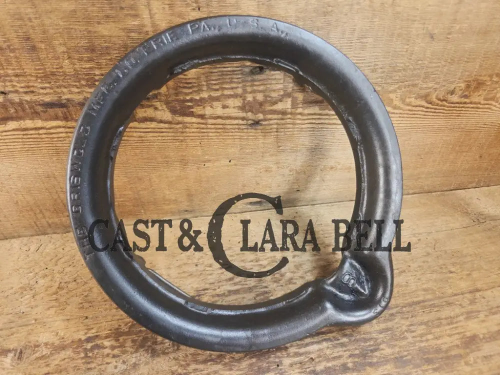 1920’s Griswold No. 8 Waffle Iron (314/315) with low (913) bailed base. Makes crispy waffles! Waffle Iron