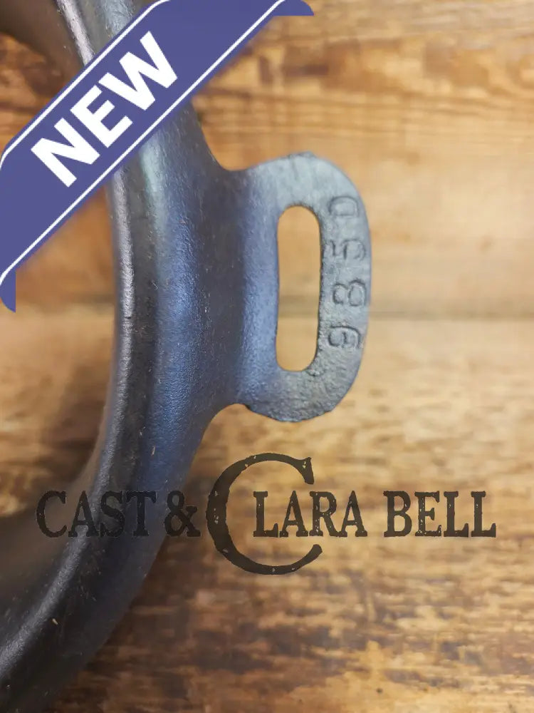 1920βs Griswold No. 8 Waffle Iron (885/886) with Tall Base #8D! Beautifully restored and ready to make crispy waffles!