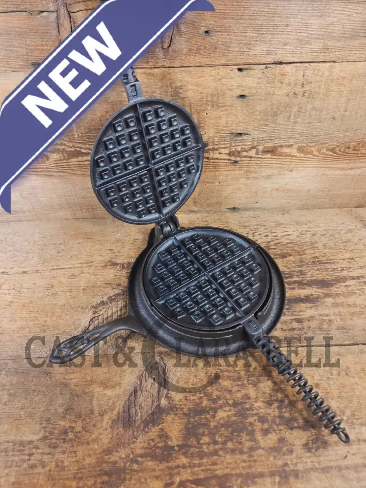 1920βs Griswold No. 8 Waffle Iron (886/885) with original handles & short base 795 (restored pitting) - Waffle Iron