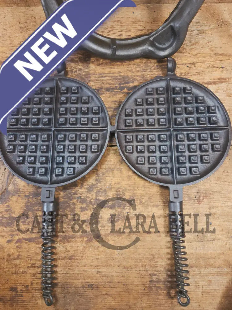 1920’s Griswold No. 8 Waffle Iron (886/885) with original handles & short base 884 - Waffle Iron