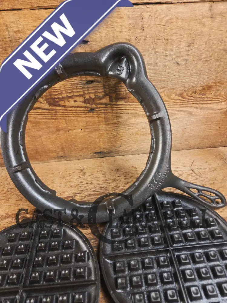 1920βs Griswold No. 8 Waffle Iron (886/885) with short base 795 Waffle Iron