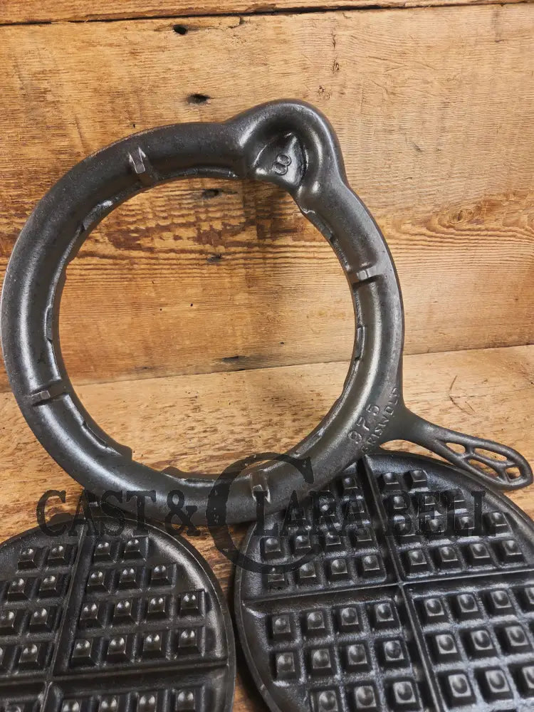 1920’s Griswold No. 8 Waffle Iron (886/885) with short base 795 Waffle Iron