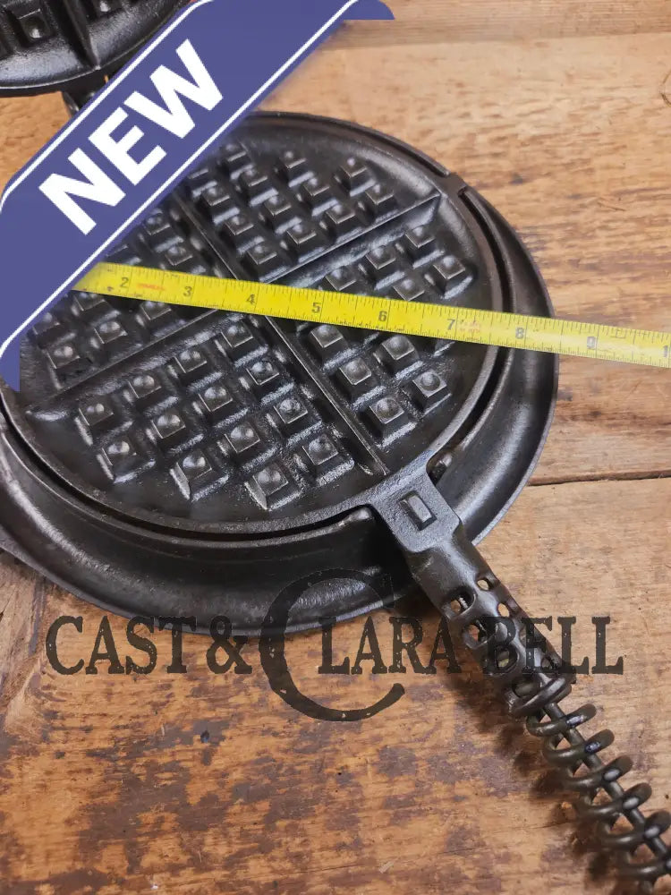 1920βs Griswold No. 8 Waffle Iron (886/885) with short base 795 Waffle Iron