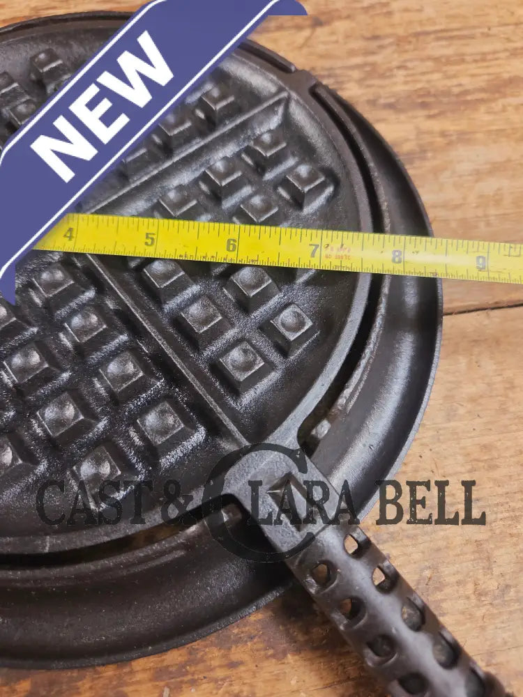 1920βs Griswold No. 8 Waffle Iron (886/885) with short base 795 and original wood handles Waffle Iron